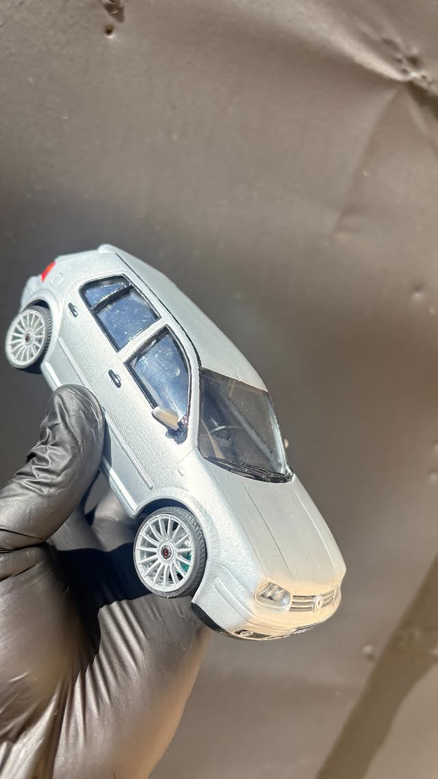 Recreación a escala Ford Fiesta con livery de carrera — RSN Models Uruguay