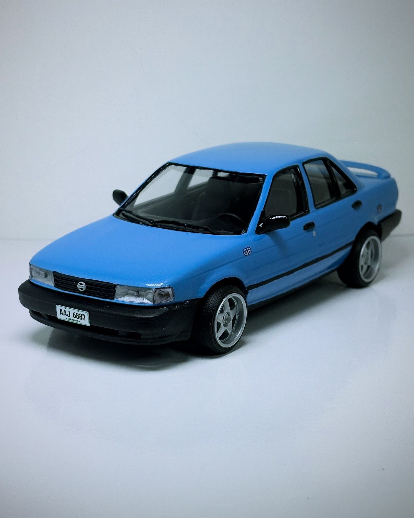 Modelo a escala VW Golf custom — RSN Models Uruguay