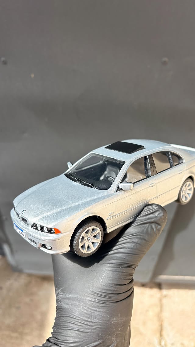 Modelo a escala VW Golf personalizado — RSN Models Uruguay